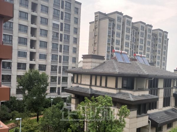 厂房正门图