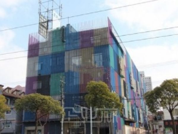 出租：虹口区北外滩商圈1400平厂房仓库！！