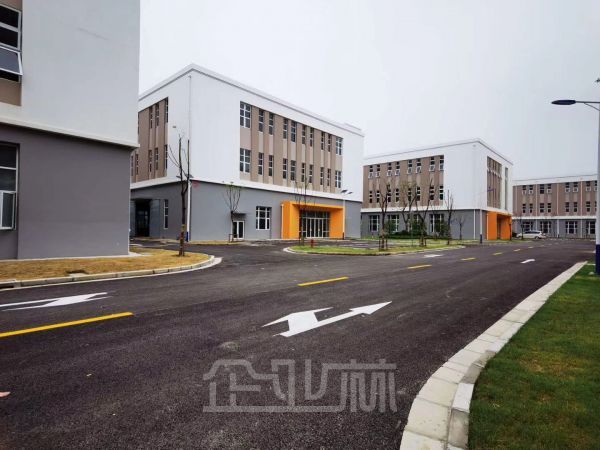 厂房正门图