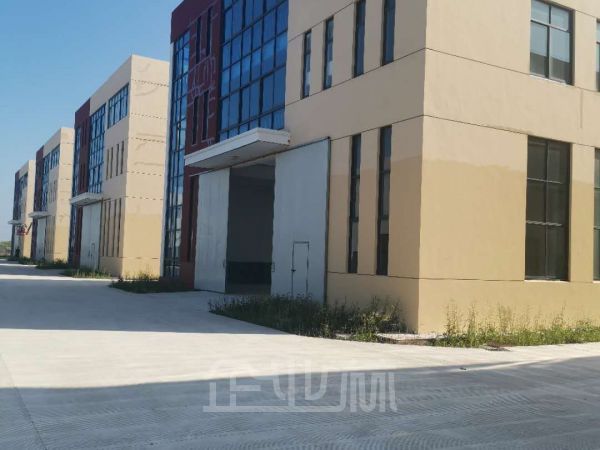 启东高新区2500平独栋单层厂房对外出租    租金0.5元/天/平