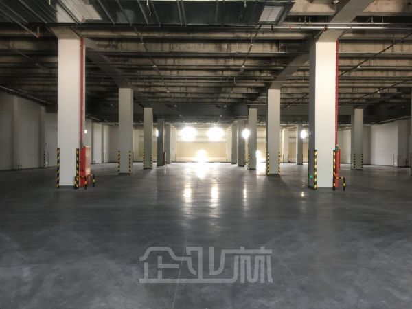 仓库正门图