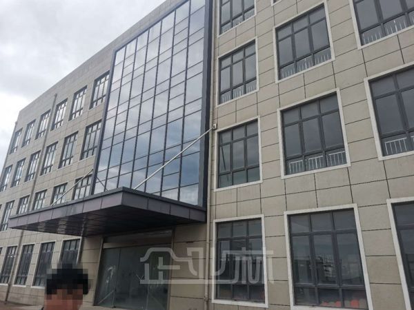 厂房正门图