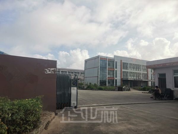 启东高新区占地50亩8100平双层厂房整体对外出售   报价2800万元（独门独院）