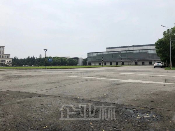 厂房正门图