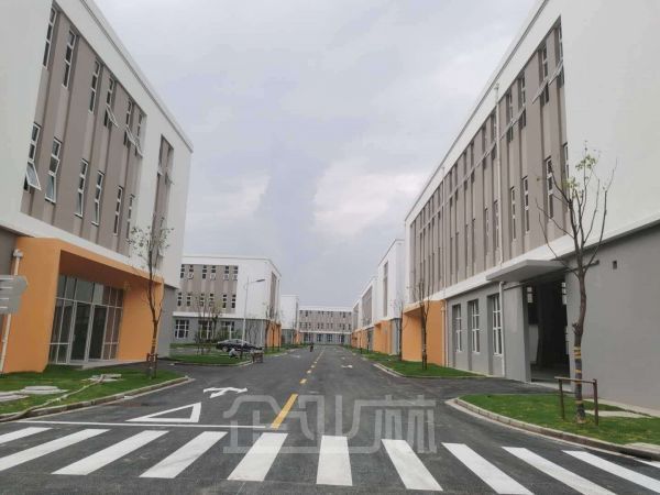 厂房正门图