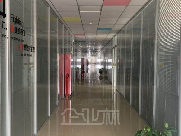 厂房正门图