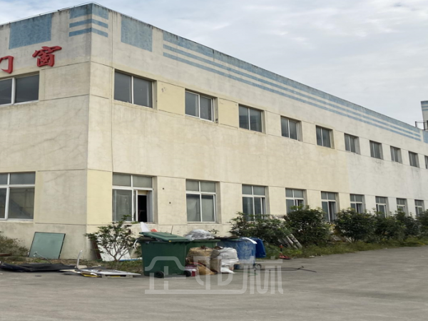厂房正门图