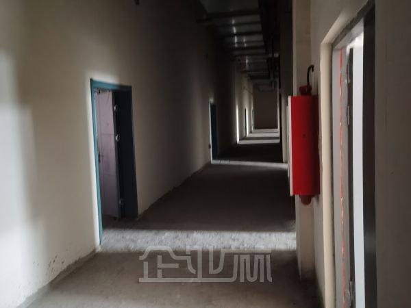 厂房正门图