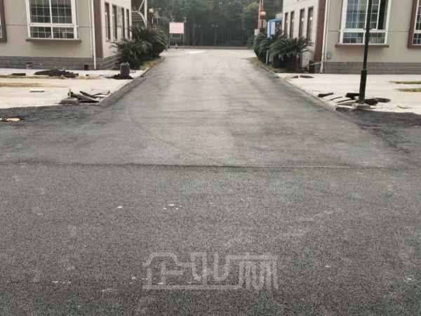 厂房正门图