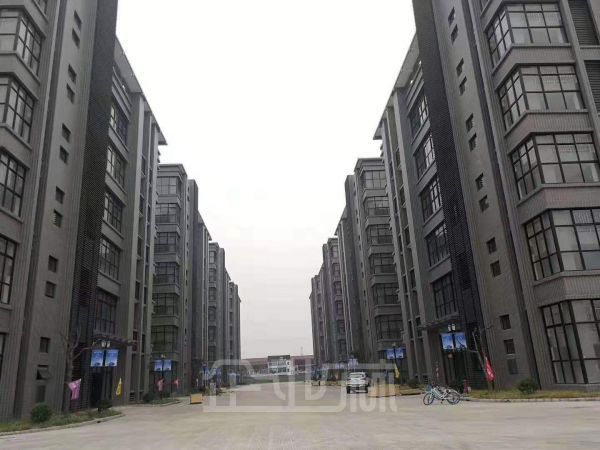 厂房正门图