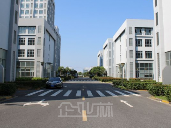 厂房正门图