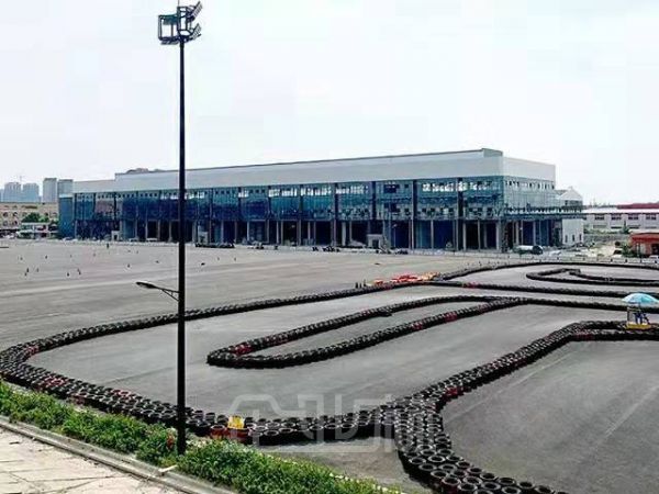 厂房正门图