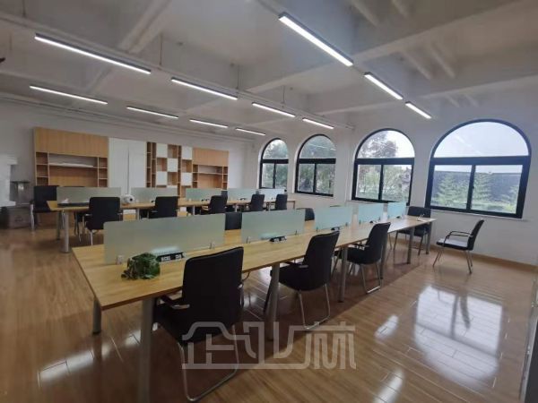 办公正门图