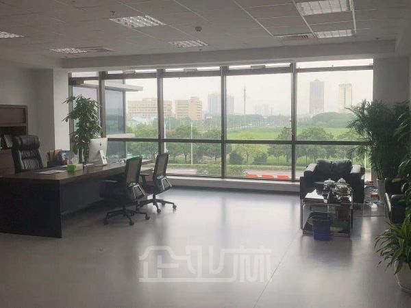 厂房正门图