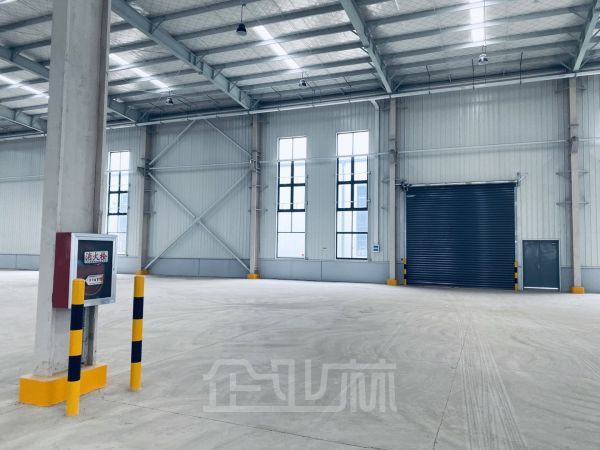 出租无锡惠山标准火车头厂房 高11米 园区环境好