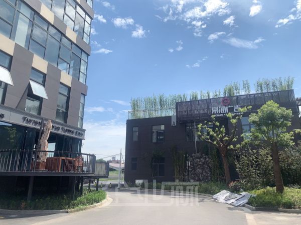 办公正门图