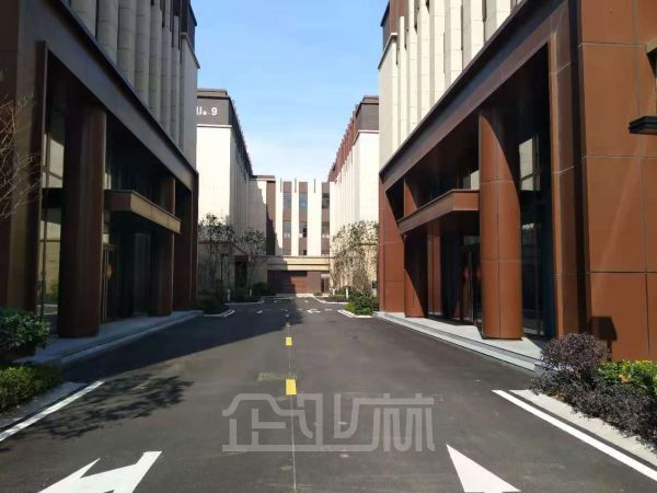 厂房正门图