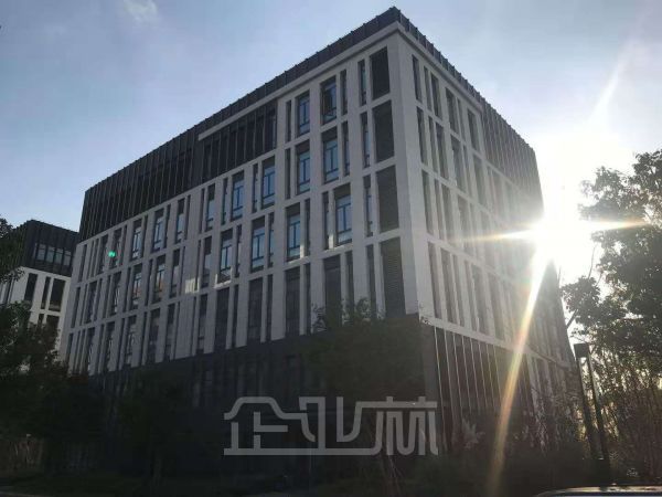 厂房正门图