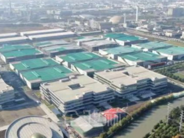 厂房正门图