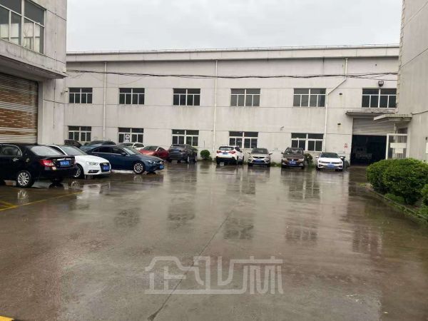 嘉定区华亭镇火车头厂房出租