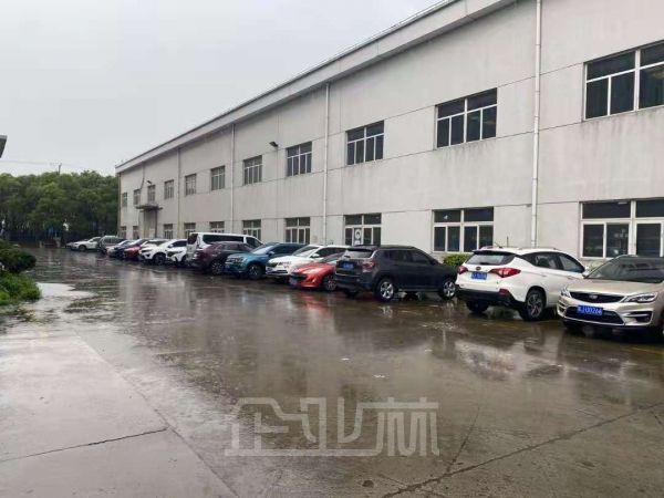 嘉定区华亭镇火车头厂房出租