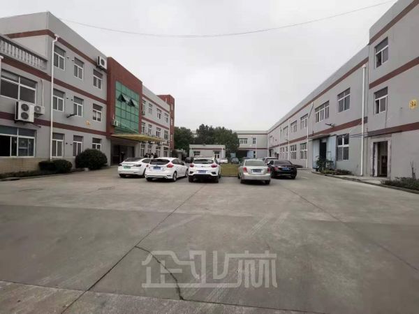 出租泗泾1400平厂房 高速口近 园区配套