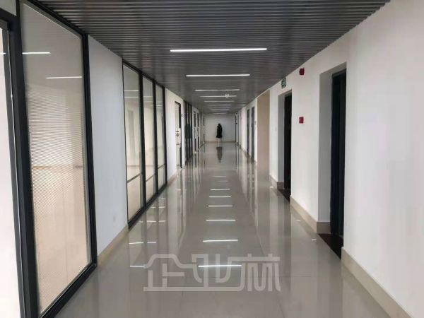 办公正门图