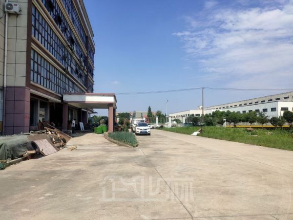 厂房正门图