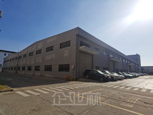 苏州唯亭镇火车头厂房10523平米出租，独门独院，可整租可分租，交通便利