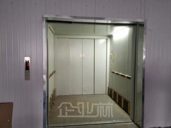 厂房正门图