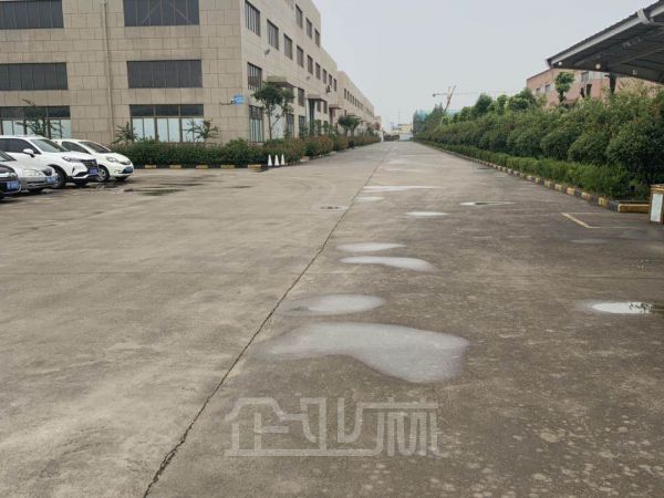 厂房正门图