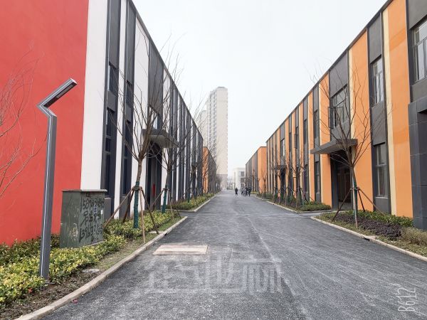 厂房正门图