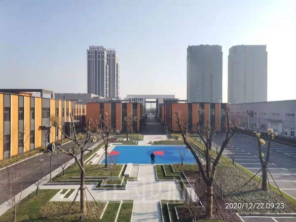 厂房正门图