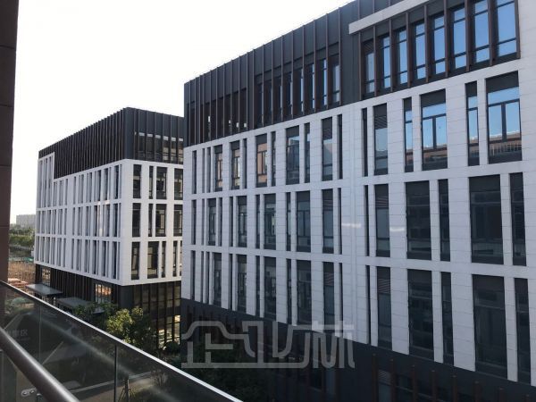 厂房正门图