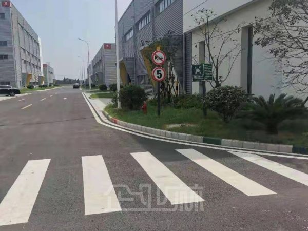 厂房正门图