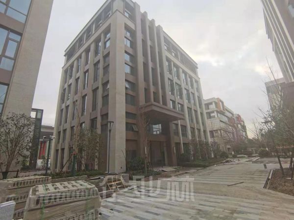 厂房正门图