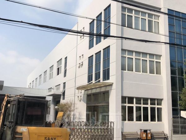 厂房正门图