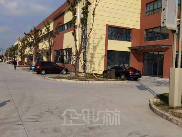 厂房正门图