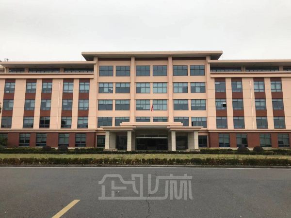 厂房正门图
