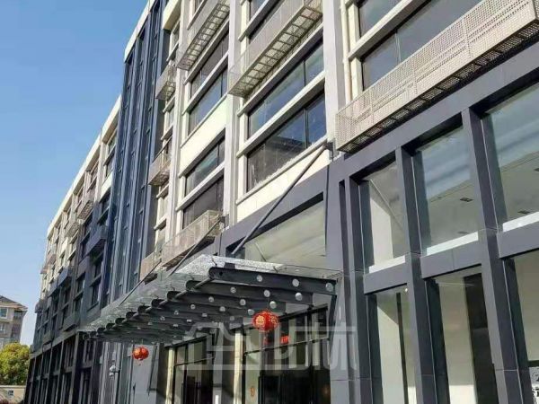 厂房正门图