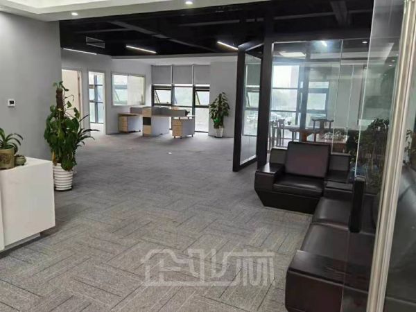 厂房正门图
