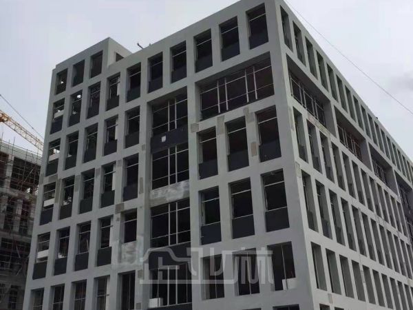 江苏张家港2000平标准厂房出售，50年产权 ，可按揭