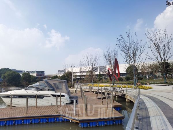 厂房正门图