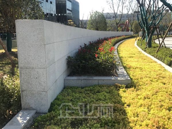 厂房正门图