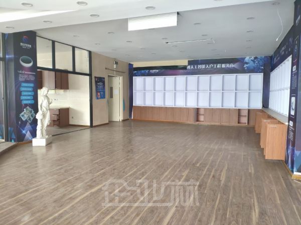 厂房正门图