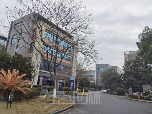 办公正门图