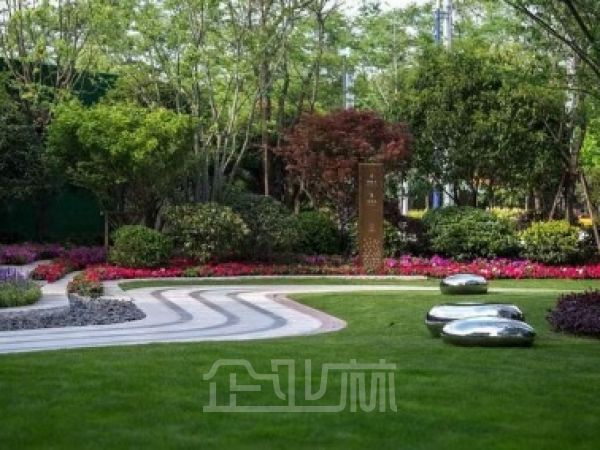 厂房正门图