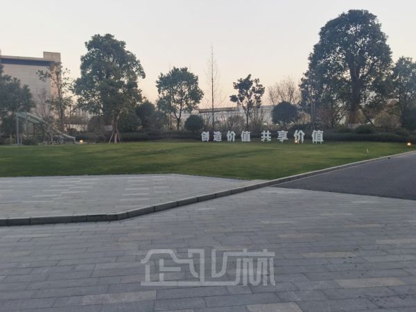 厂房正门图