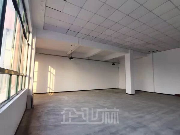 厂房正门图