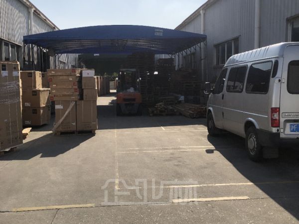仓库正门图